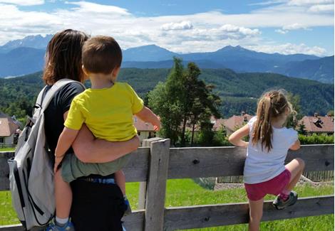 base-item__image lazyload